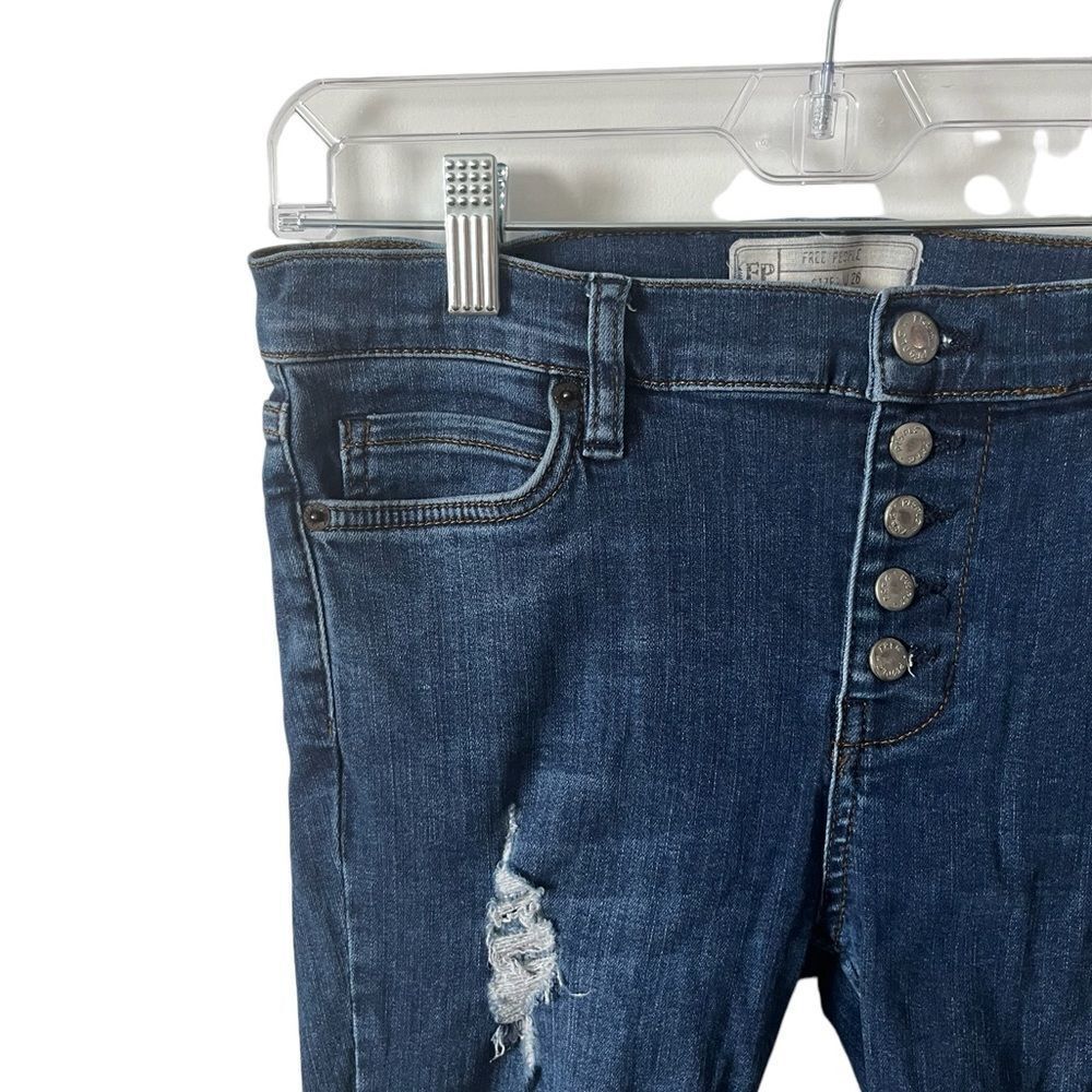 Free People Destroyed Reagan Button Front Jeans Size 26 - Picture 4 of 12